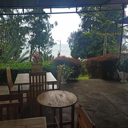 Maddy'S Kitchen And Accomodation Gisenyi Dış mekan fotoğraf