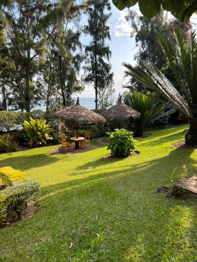 Maddy'S Kitchen And Accomodation Gisenyi Dış mekan fotoğraf
